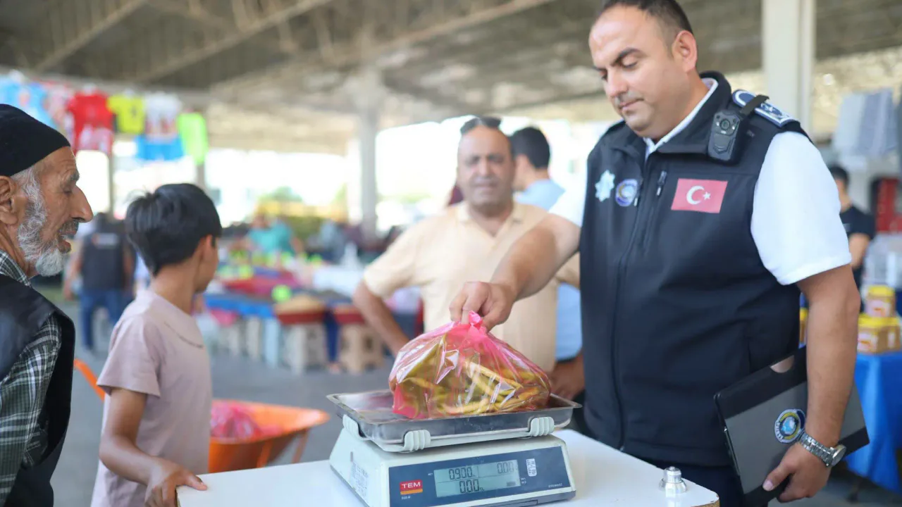 Aksaray'da Semt Pazarlarında Zabıta Denetimi Sürüyor