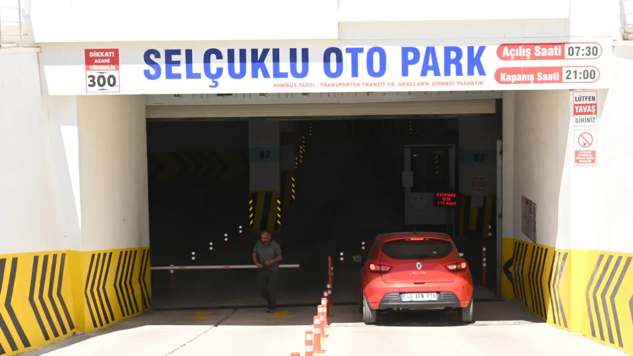 Selçuklu Külliyesi Otoparkı Şehir Trafiğini Rahatlattı