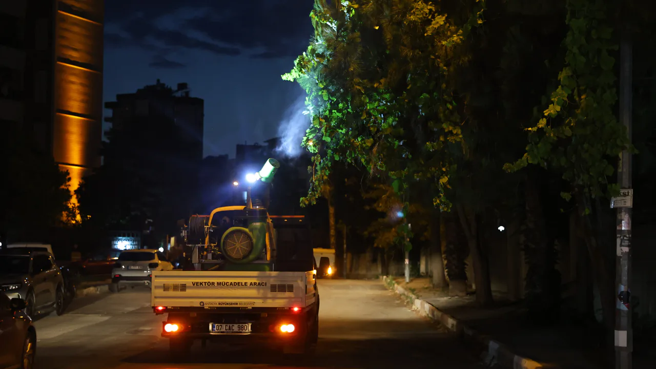 Antalya Büyükşehir Belediyesi 19 İlçede Vektörle Mücadele Ediyor
