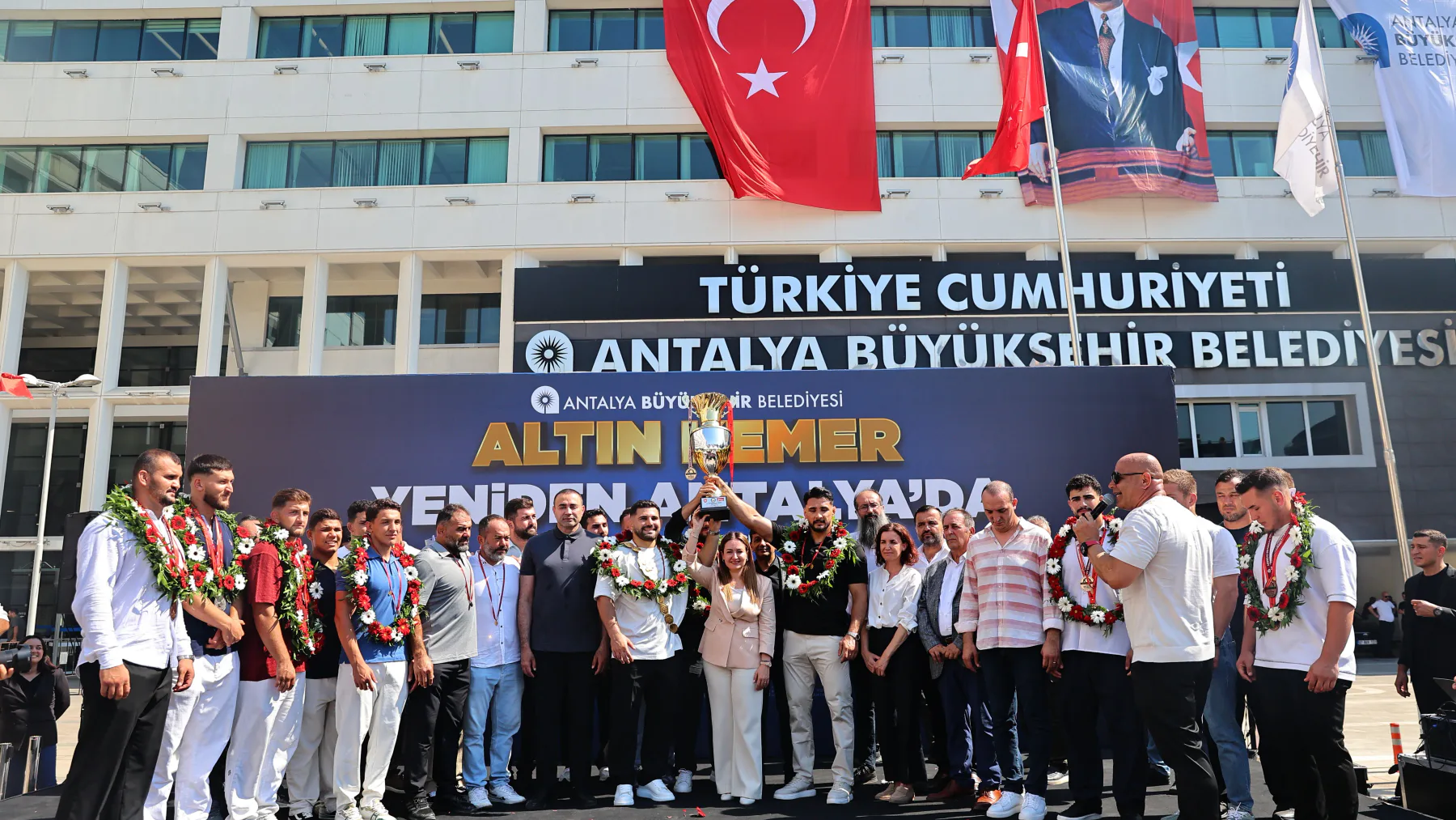Antalya konulu haberin kapak görseli