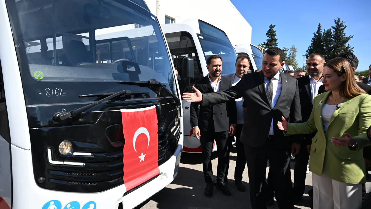 Antalya Büyükşehir Belediyesi Araç Filosuna 89 Yeni Araç Kattı