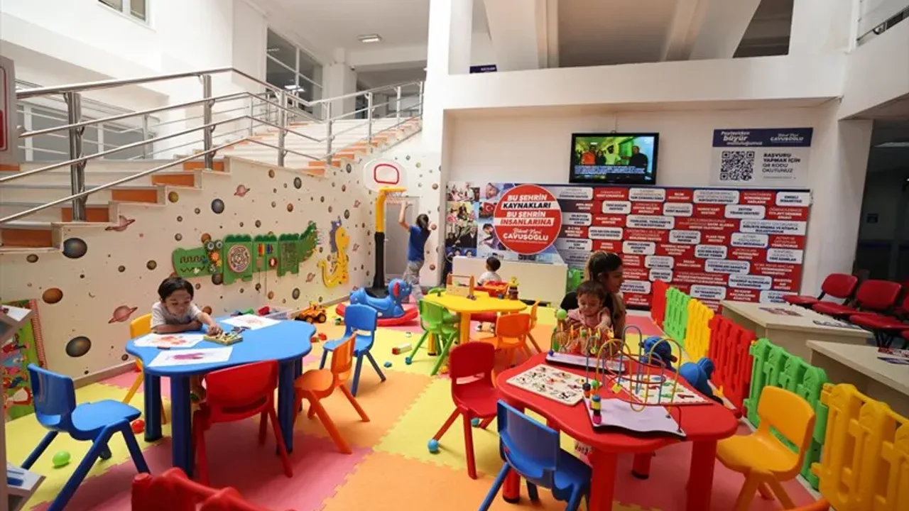 Denizli Büyükşehir Belediyesinde Çocuklar İçin Oyun Alanı Kuruldu