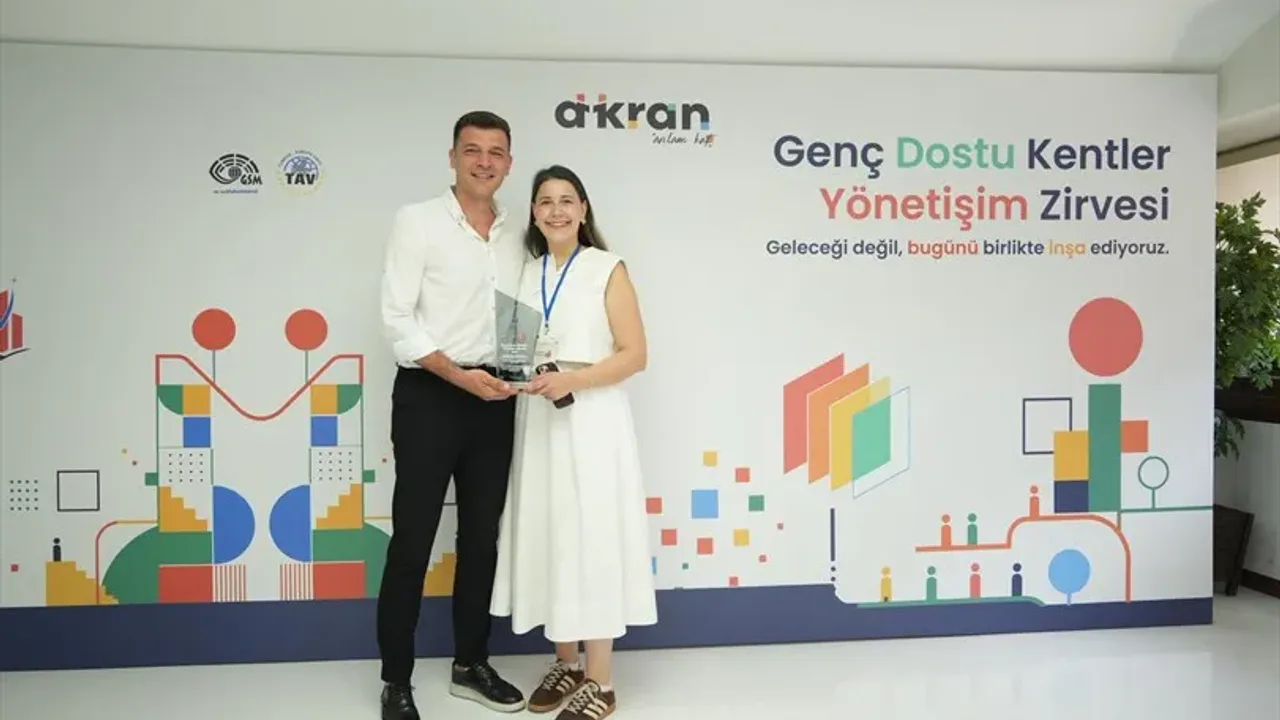 Denizli Büyükşehir Belediyesi Genç Dostu Belediye Ödülü Kazandı