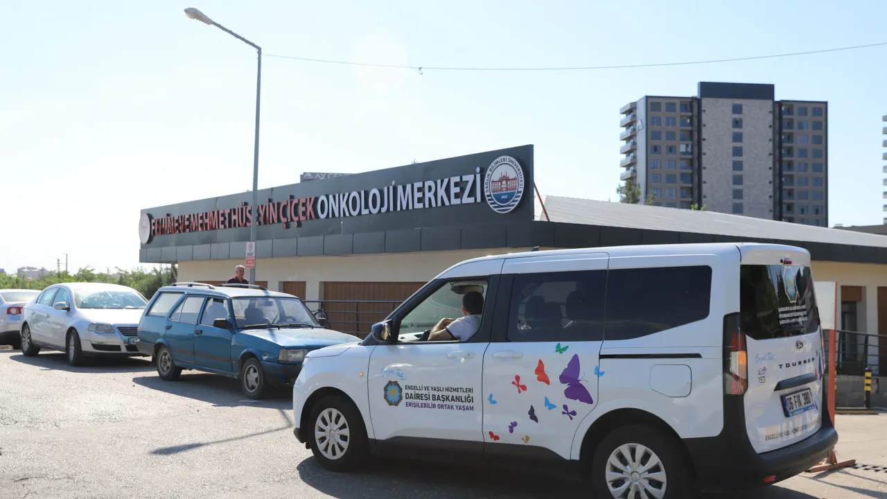 Diyarbakır'da Kanser Hastalarına Sosyal Taksi Desteği