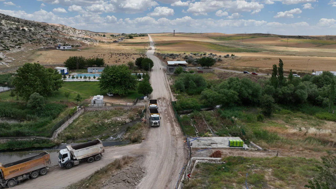 Diyarbakır 13 İlçede Kırsal Yol Çalışması Başlattı