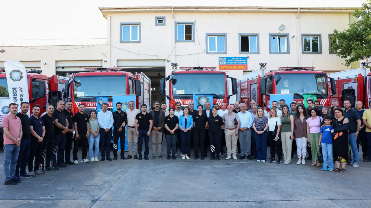 Diyarbakır İtfaiyesi Filosunu 20 Yeni Araçla Güçlendirdi