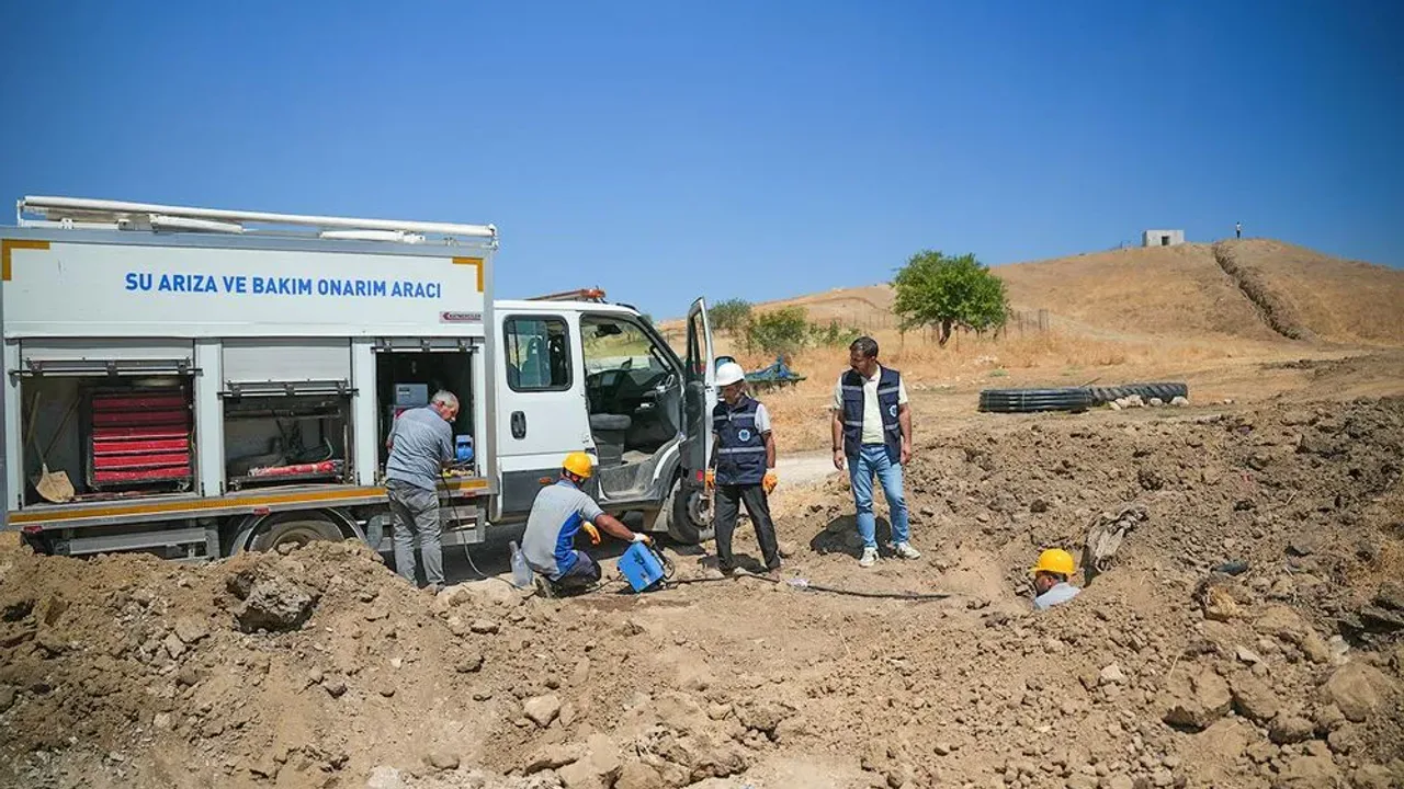 DİSKİ, Silvan'da 1500 Metrelik İçme Suyu Hattını Yeniliyor