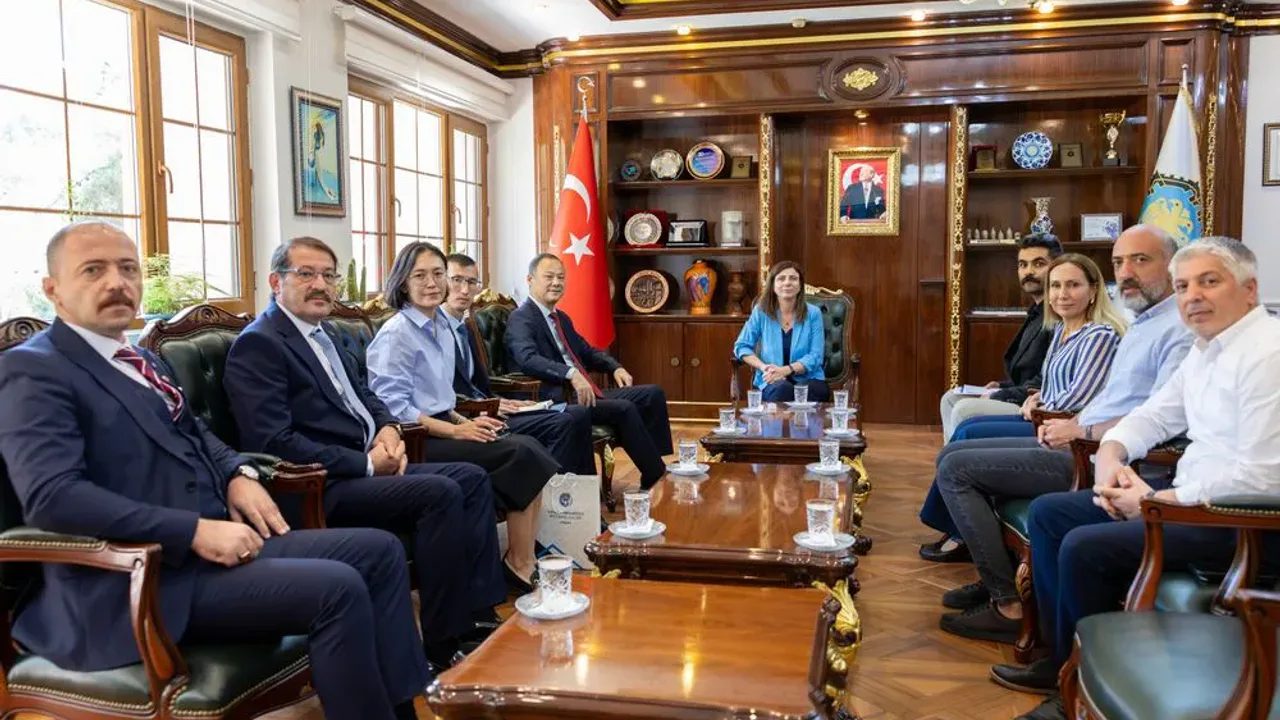 Kırgızistan Büyükelçisi Kazakbaev'den Diyarbakır'a Ziyaret