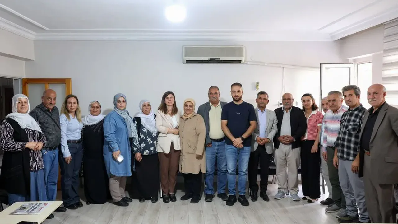 DBB Eşbaşkanları Serra Bucak ve Emin Ay'dan STK Ziyareti