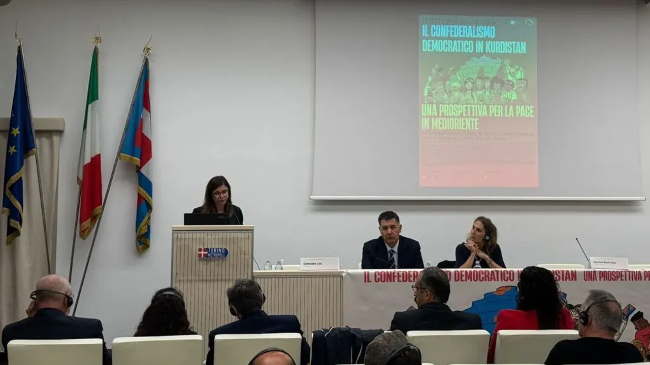 Diyarbakır Eşbaşkanı Bucak, Torino'da Barış Konferansı'nda Konuştu