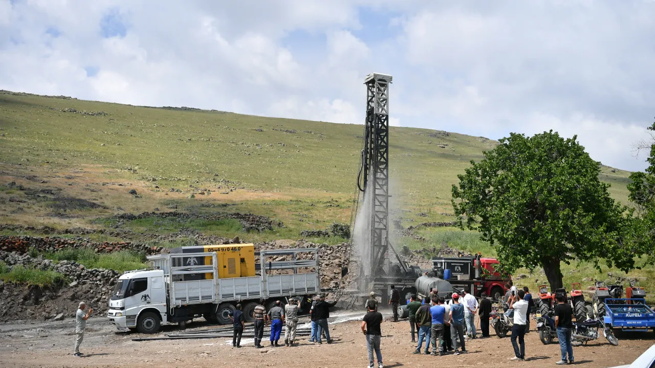 Dengelli Yaylası'nda 280 Metrede Güçlü Suya Ulaşıldı