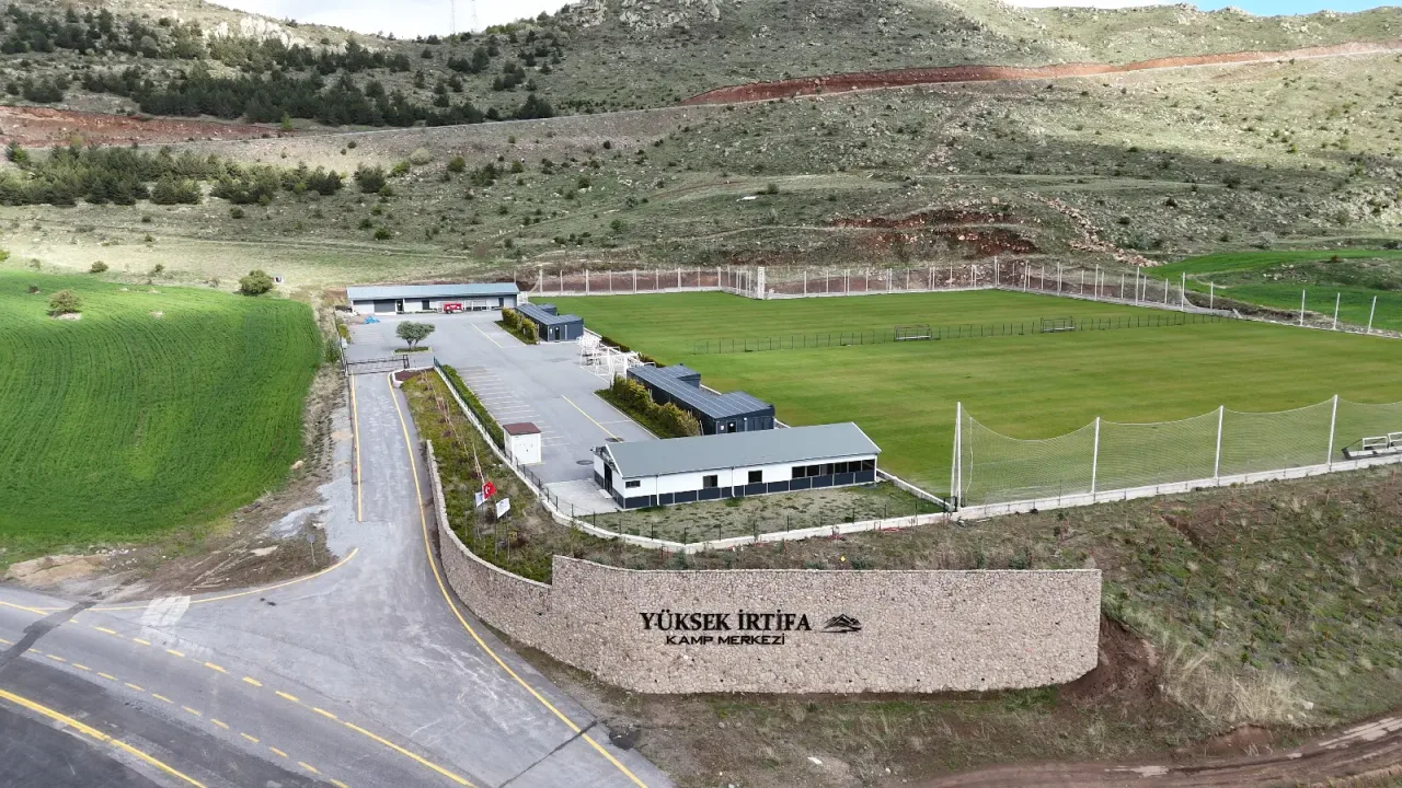Erciyes Yüksek İrtifa Kamp Merkezi Yeni Sezona Hazırlandı