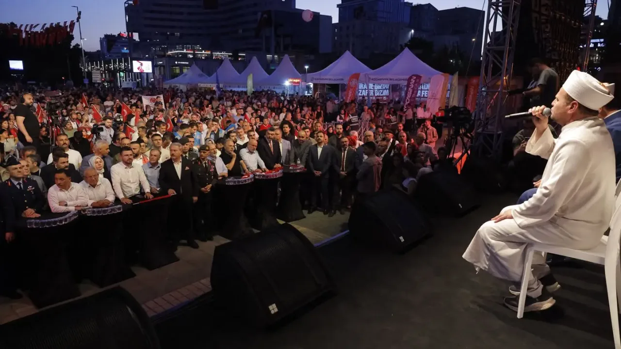 Kayseri'de 15 Temmuz'un 10. Yılında Demokrasi Nöbeti Tutuldu