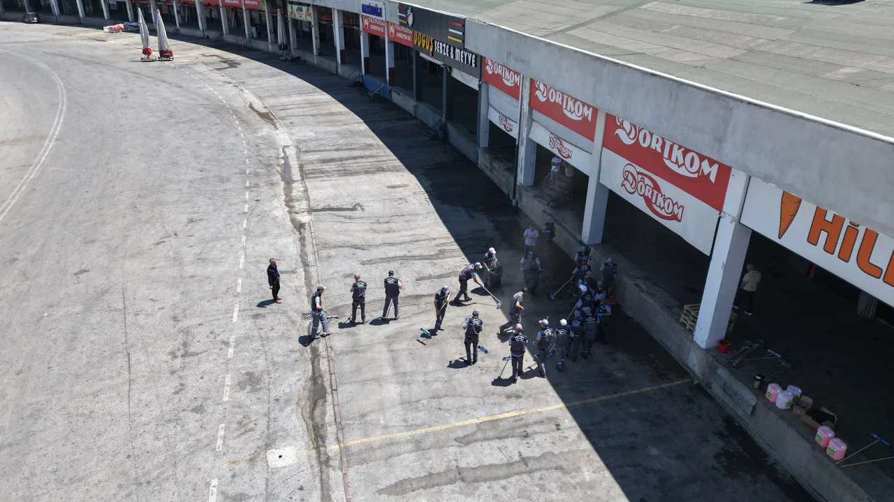Kayseri Hal Kompleksi'nde Temizlik Çalışması Yapıldı