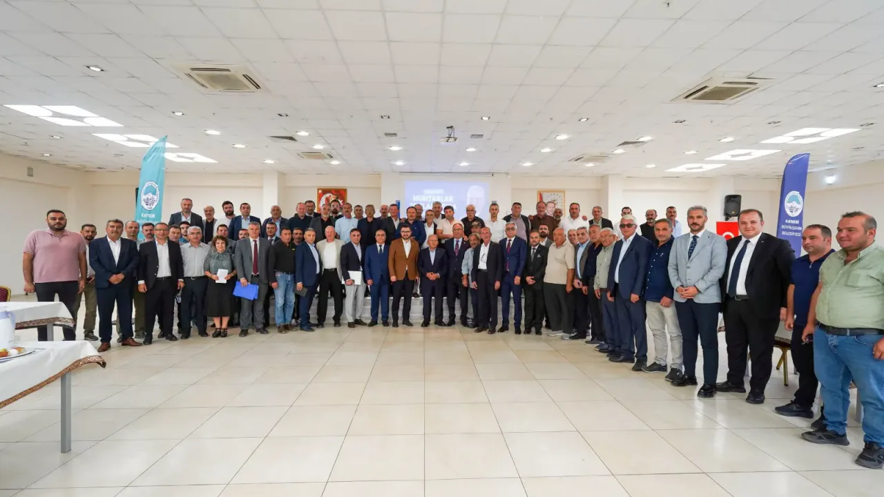 Başkan Memduh Büyükkılıç Tomarza'da Muhtarlarla Buluştu